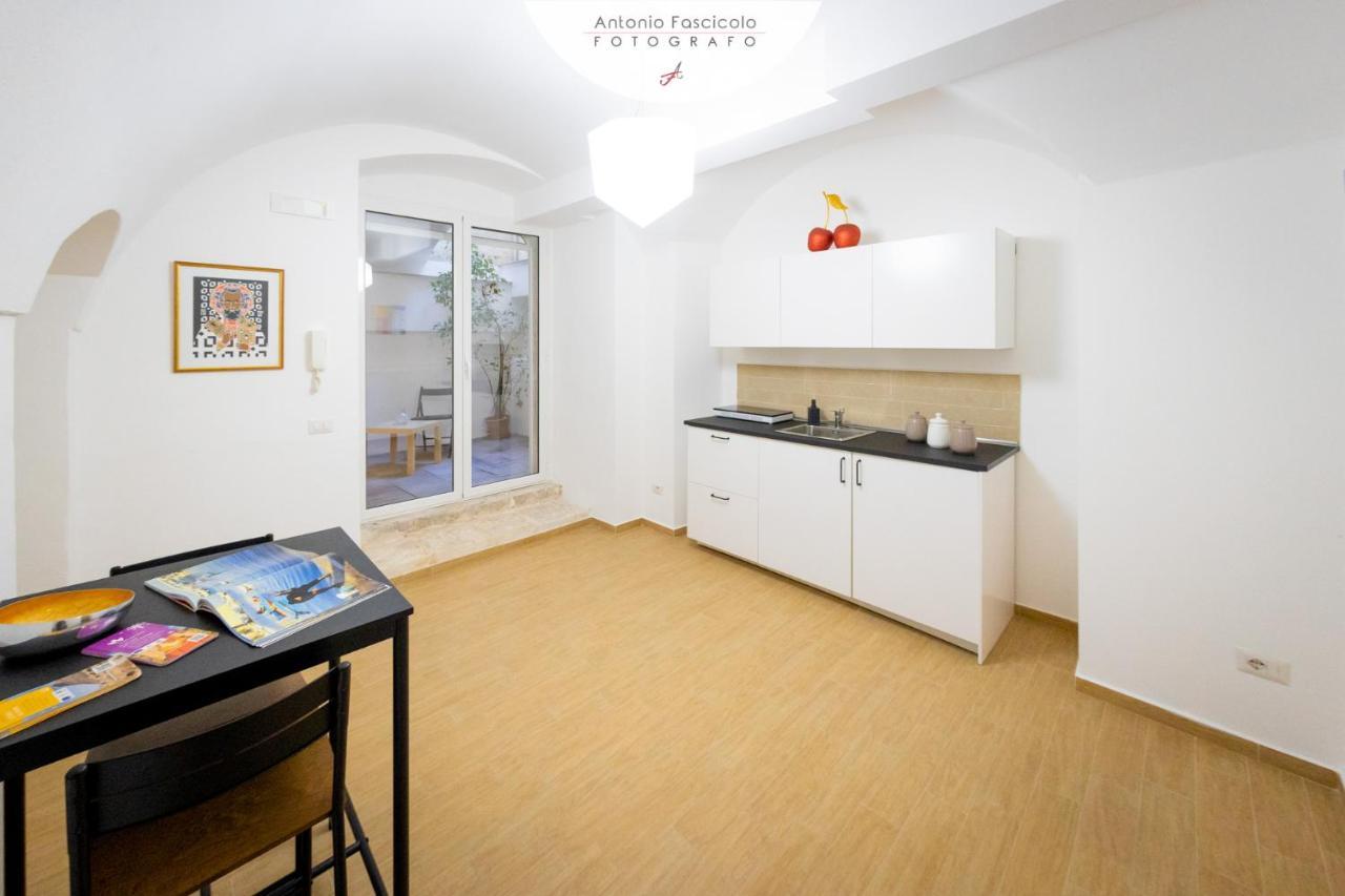 Antica Dimora Lombardi 2 Apartment บารี ภายนอก รูปภาพ